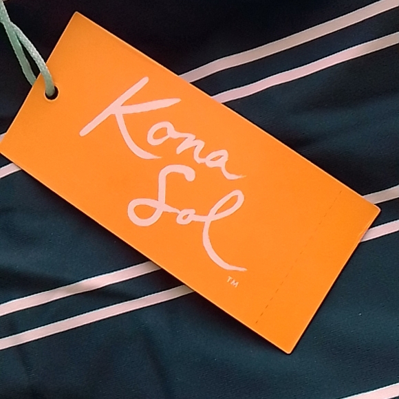 Swimtop - Picture 3 of 3